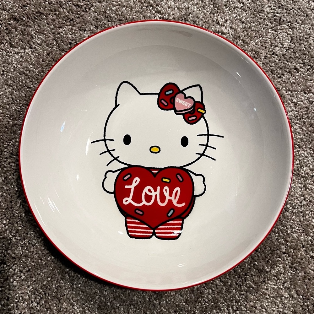 Hello Kitty Valentine’s Plate